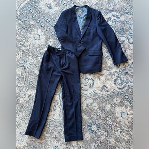 Appaman Fine Tailoring suit boys 14 (more like a 12) loved this suit!- $40